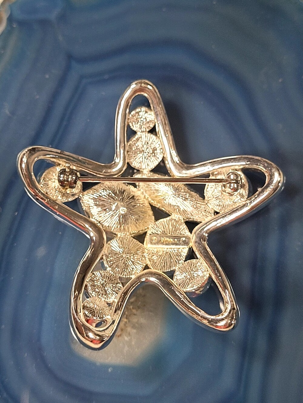 MONET Starfish Brooch - Picture 2 of 7